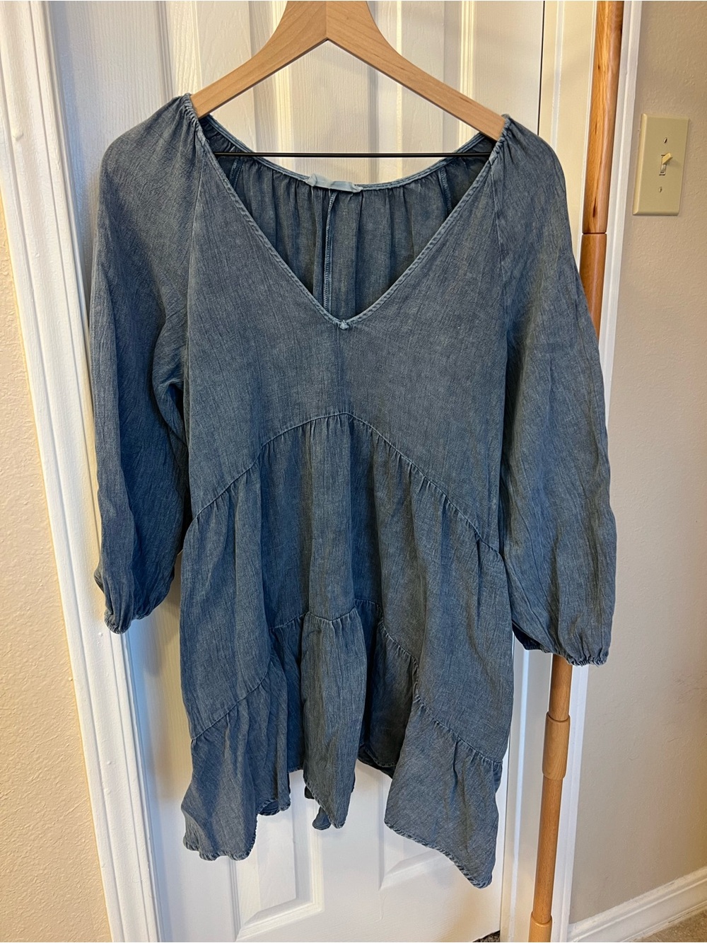 TALULAH Indigo Blue V‑Neck Tiered Mini Dress